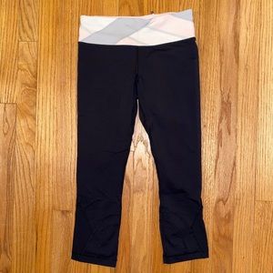 Lululemon Black & Pink Inspire Crop Sz 4